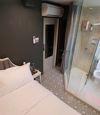 Sweet Canal- Double Bed Private Ensuite