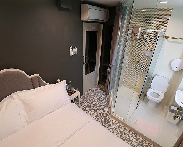 Sweet Canal- Double Bed Private Ensuite