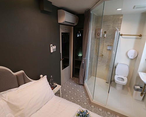 Sweet Canal- Double Bed Private Ensuite